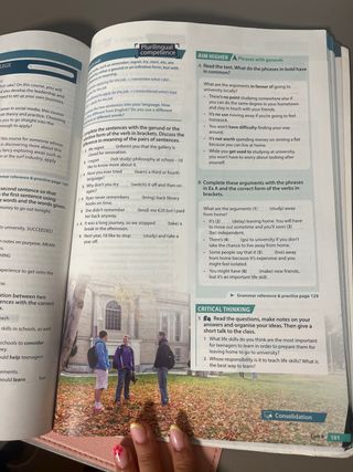 FUTURE PROSPECTS 1 Student's book: libro de tex...