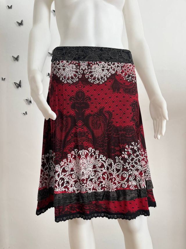 Falda Desigual roja - Talla S