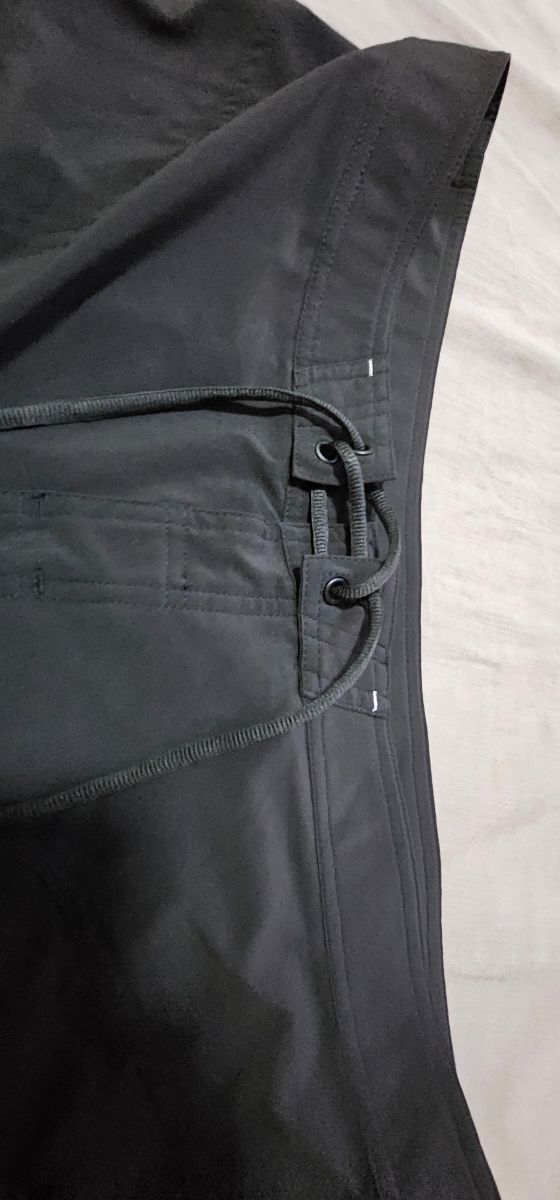 Pantaloncini Puma Ferrari neri. Mai indossati!