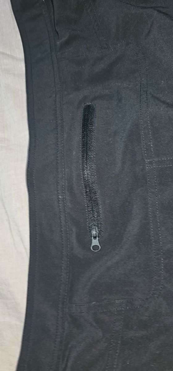 Pantaloncini Puma Ferrari neri. Mai indossati!