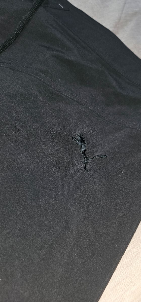 Pantaloncini Puma Ferrari neri. Mai indossati!