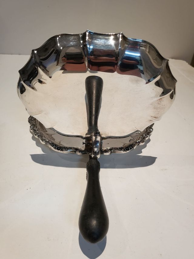 Bandeja plateada antigua