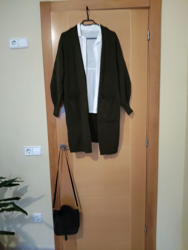 Chaqueta cárdigan larga verde oliva - L/M