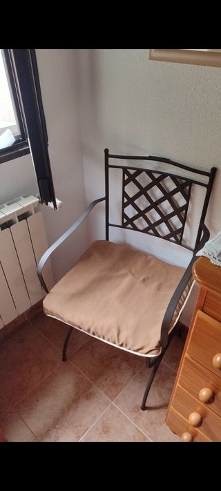 2 Sillas hierro forjado