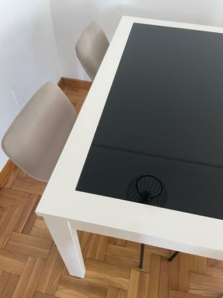 Mesa Comedor extensible Blanca y Negra