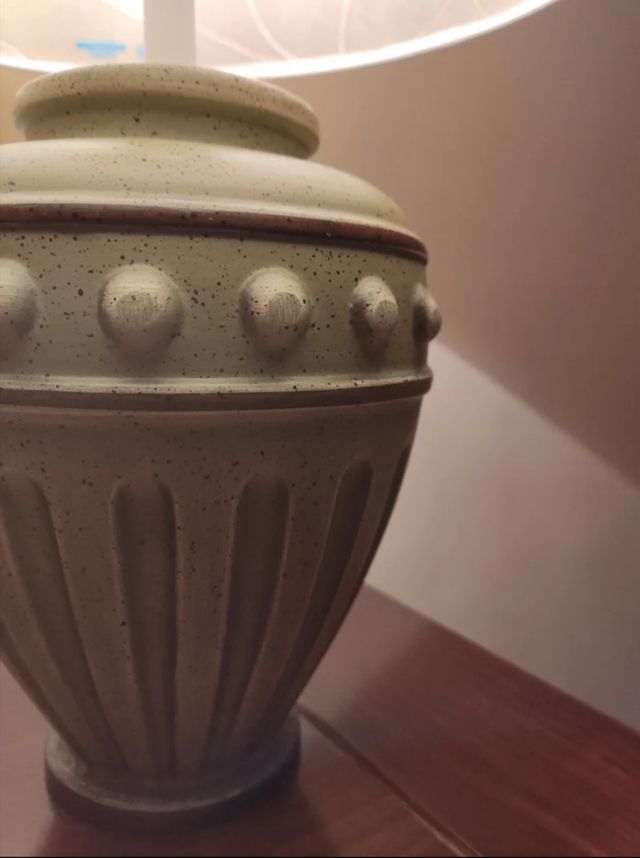 Lámpara vintage cerámica tulipa bordada