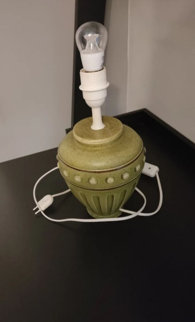 Lámpara vintage cerámica tulipa bordada