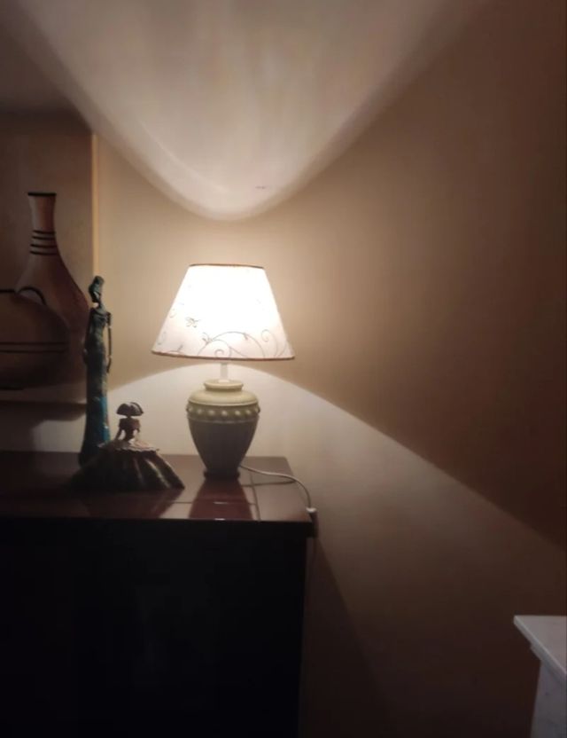 Lámpara vintage cerámica tulipa bordada