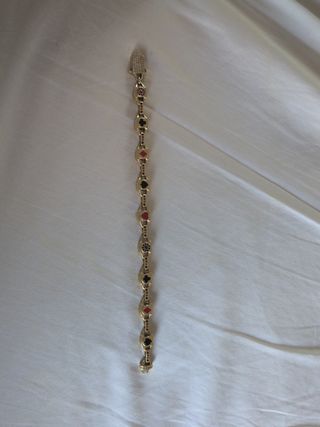 Pulsera de oro maciza (3600€)
