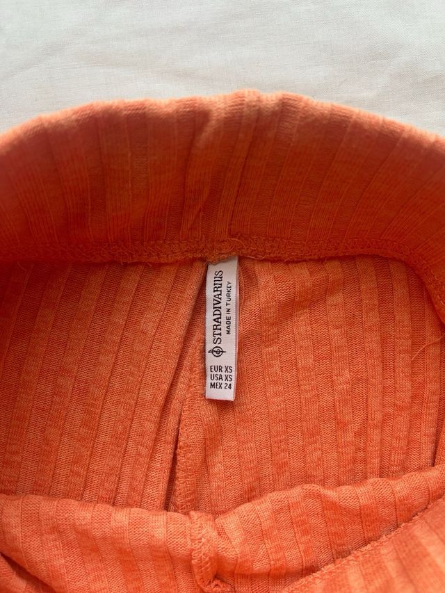 Pantalones anchos color naranja