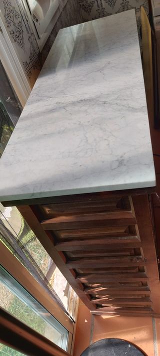 Mueble madera estilo antiguo