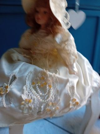 Bambola sposa porcellana