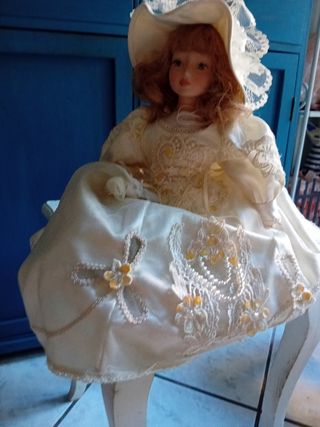 Bambola sposa porcellana