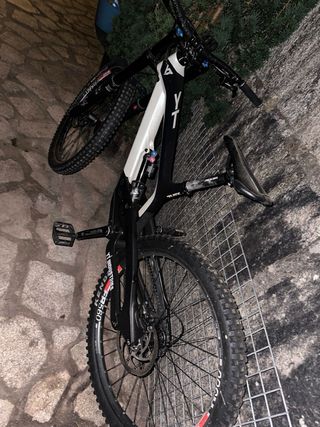 Bicicleta YT Industries DH talla ‘S’