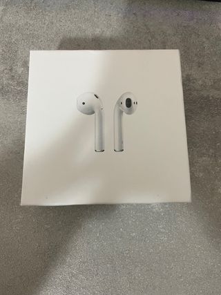 Apple AirPods with charging case