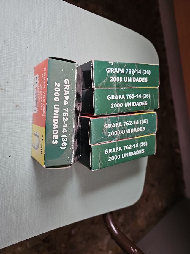 Grapas AT762 (14mm) - 2000 unidades por caja.