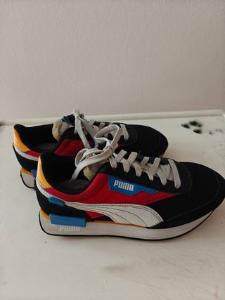 Zapatillas Puma - rojas y negras