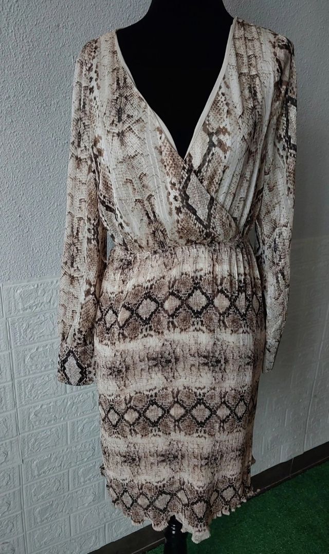 Vestido animal print beige-marrón talla S