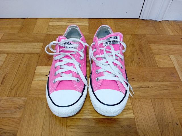 Converse clásica baja fucsia