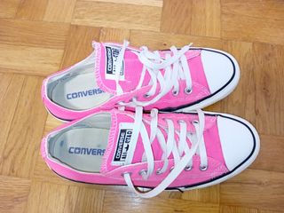 Converse clásica baja fucsia