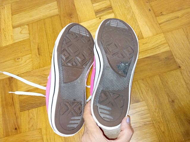 Converse clásica baja fucsia