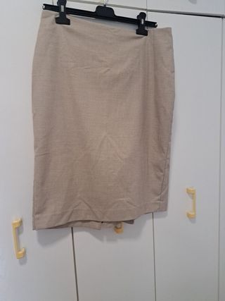 Falda midi beige