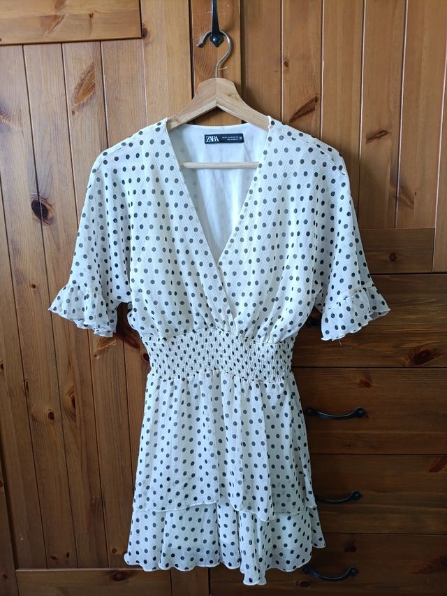Vestido Zara lunares blanco y negro