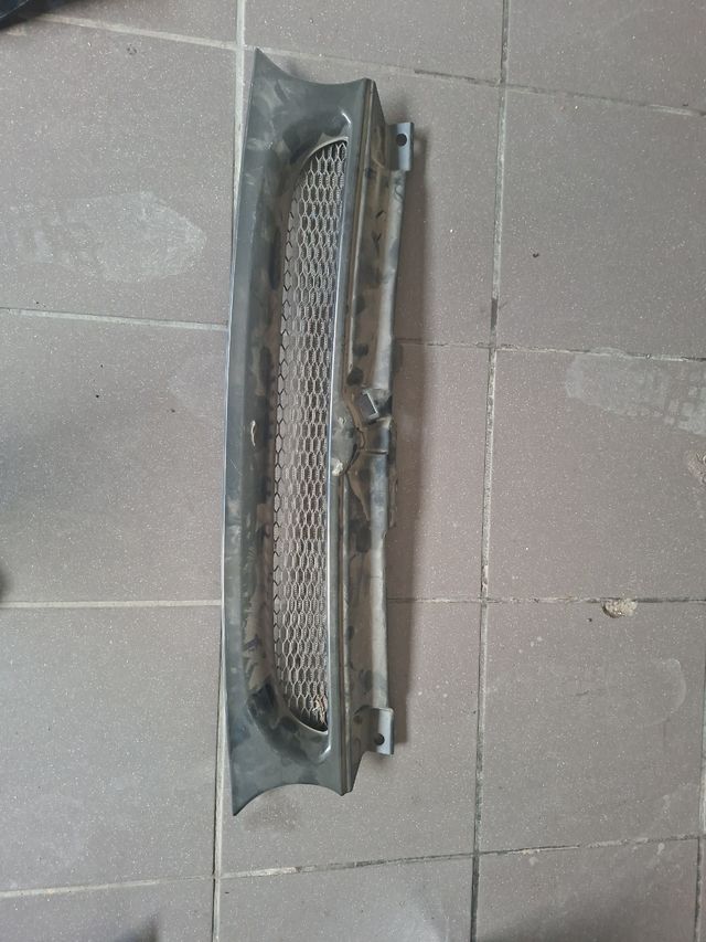 Rejilla Golf IV Kamei