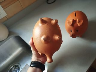 2 huchas barro hechas a mano 