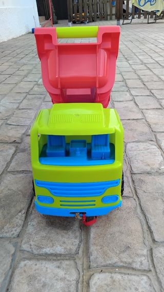 Camión volquete infantil