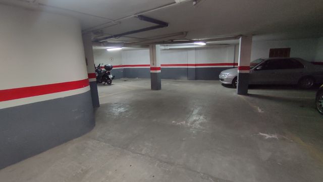 Plaza parking alquiler zona Catedral