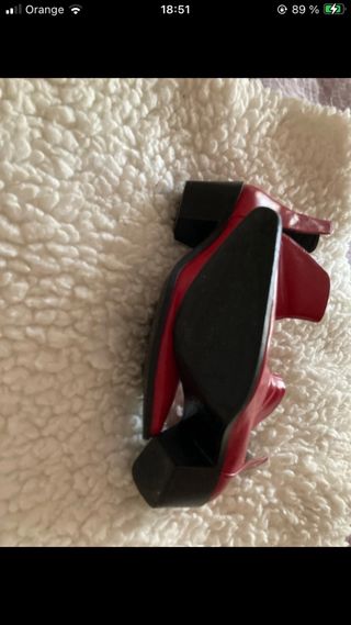 Botines rojos Zara