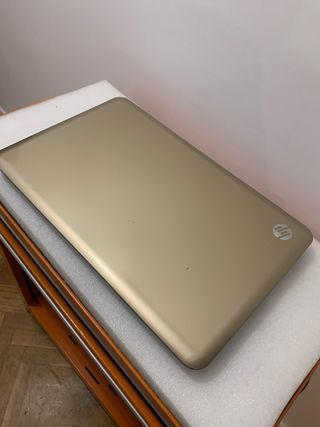 Portátil HP Pavilion G7 - Dorado