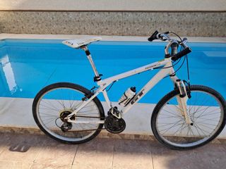 Bicicleta GT Avalanche