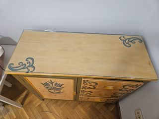 Cómoda vintage restaurada