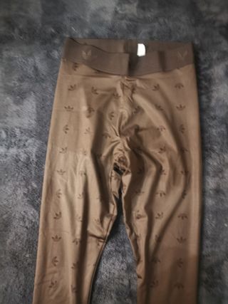 Leggins adidas marrón