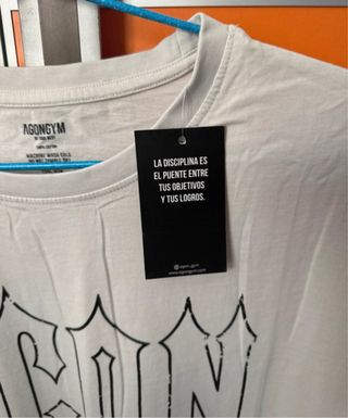 Camiseta AGONGYM beige sin mangas