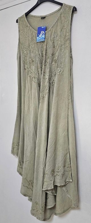 Vestido India verde bordado