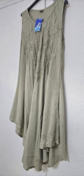 Vestido India verde bordado