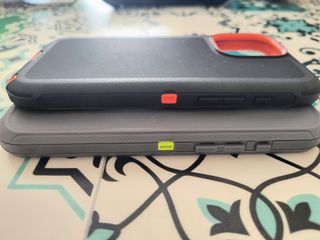 Lote 4 fundas iPhone 16 Pro