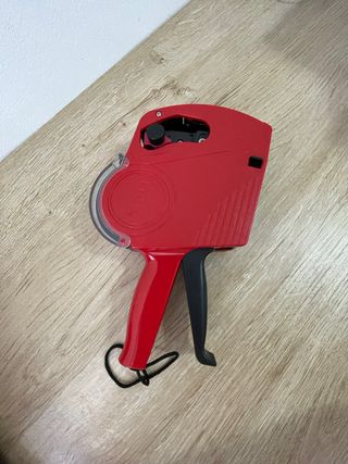 Etiquetadora manual roja apli.
