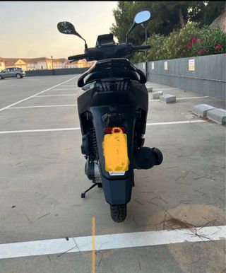 Ciclomotor Peugeot Tweet 50cc Gris