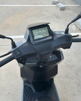 Ciclomotor Peugeot Tweet 50cc Gris