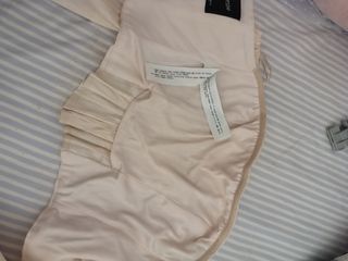 Blusa beige Bershka 