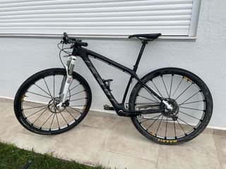 Bicicleta de montaña marca Felt 2 29" rígida 