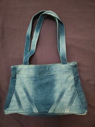 Bolso bandolera vaquero 1x15€, 2x25€