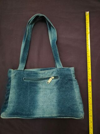 Bolso bandolera vaquero 1x15€, 2x25€