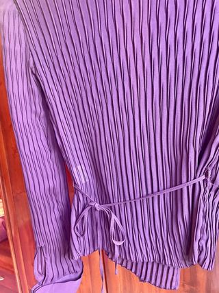 Blusa cruzada Fórmula Joven - color berenjena 