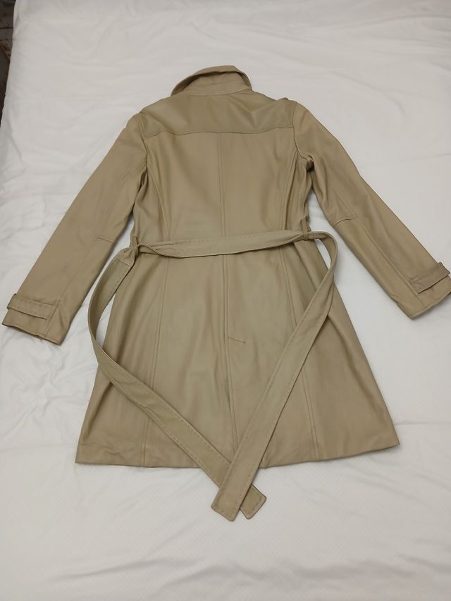 Abrigo de cuero mujer. Mango. Talla XXL.