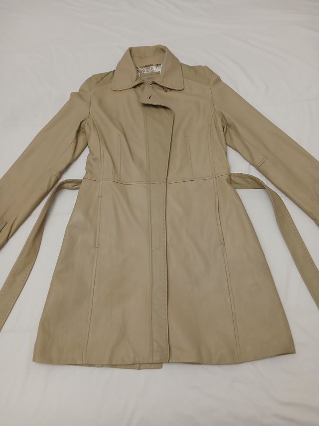 Abrigo de cuero mujer. Mango. Talla XXL.